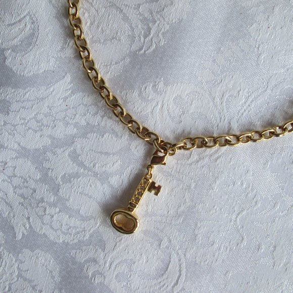 💖 PARISIAN LIGHTS BY VONELLE VINTAGE KEY CHARM WITH CRYSTALS – NWOT 💖 - Picture 14 of 16